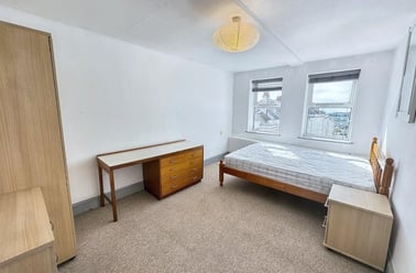 Radnor Street, City Centre, Plymouth - Image 3